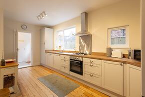 Host Stay Heather House