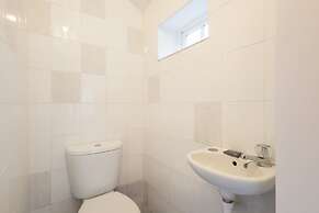 Host Stay Heather House