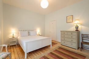 Host Stay Heather House