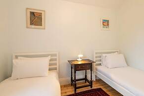 Host Stay Heather House