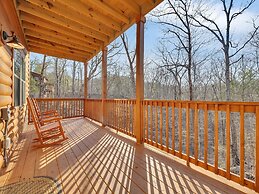 Bear Hug Hideaway 2 Bedroom Cabin