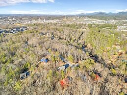 Bear Hug Hideaway 2 Bedroom Cabin