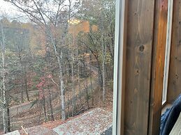 Ebenezer 4 Bedroom Cabin