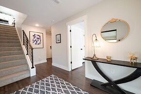 Luxury 3BR w/ Mountain Views at 1374 Gambel Oak Way