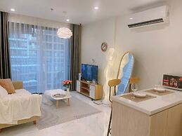 COZY- Vinhomes Grand Park Apartments