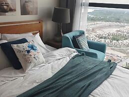 COZY- Vinhomes Grand Park Apartments