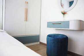 COZY- Vinhomes Grand Park Apartments