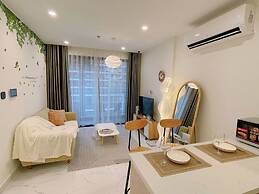 COZY- Vinhomes Grand Park Apartments