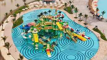 COZY- Vinhomes Grand Park Apartments