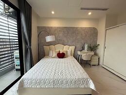 COZY- Vinhomes Grand Park Apartments