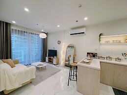 COZY- Vinhomes Grand Park Apartments