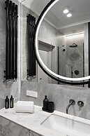 Chronos - Warszawa Wola by Downtown Apartments