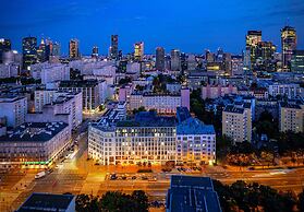 Chronos - Warszawa Wola by Downtown Apartments