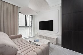 Chronos - Warszawa Wola by Downtown Apartments