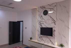 Shimawa-apartment-sleeps2-parking-24/7security