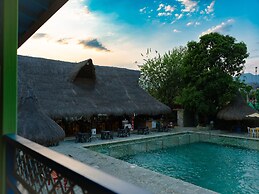 Hotel Acuarela del Rio