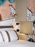 Pietrasanta Ai Teatri