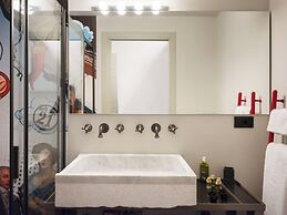 Pietrasanta Ai Teatri