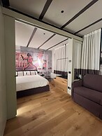 Pietrasanta Ai Teatri