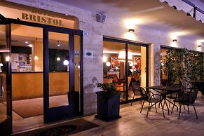 Hotel Bristol