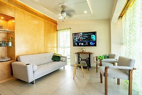 Family House in Jiutepec with Pool & BBQ