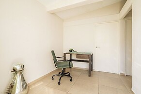 Family House in Jiutepec with Pool & BBQ