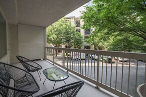 Crystal City Comfortable Apartments