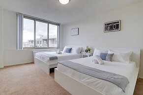 Crystal City Comfortable Apartments