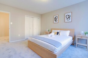 Crystal City Comfortable Apartments