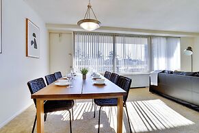 Crystal City Comfortable Apartments