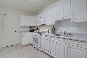 Crystal City Comfortable Apartments