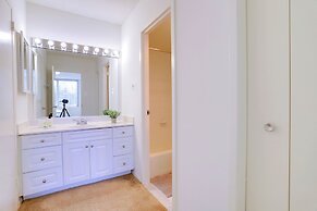 Crystal City Comfortable Apartments