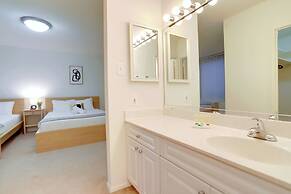 Crystal City Comfortable Apartments