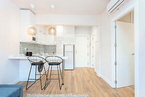 1 Bd With Balcony Perfect Location Sta Marta II