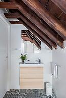 Elegant One-bedroom Apartment Trinidad Grund E