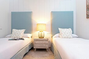 Exclusive Apartment in Estepona Center Infinity