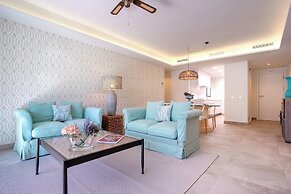 Exclusive Apartment in Estepona Center Infinity