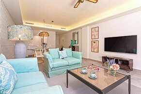 Exclusive Apartment in Estepona Center Infinity