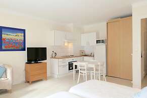 Large Studio apt for 2 With Balcony Walking Distance Croisette - 1977