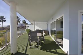 Luxury Apartment With Sea View