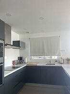 Luxury Apartment With Sea View