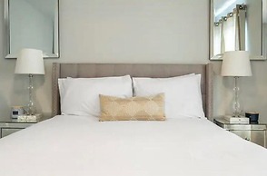 Luxury Modern Home - Livingstone