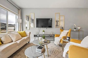 Luxury Modern Home - Livingstone