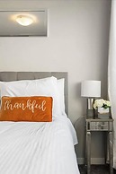 Luxury Modern Home - Livingstone