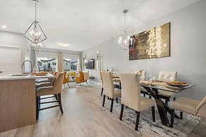 Luxury Modern Home - Livingstone