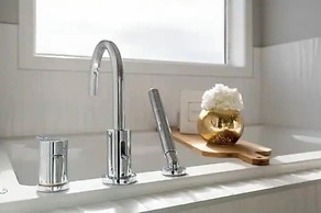 Luxury Modern Home - Livingstone