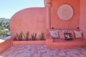 Nomada Wellness Hotel