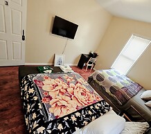 Divine Villa and Resort - 283 Lehigh