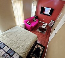 Divine Villa and Resort - 283 Lehigh