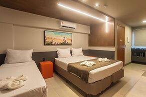 Easy Porto Hotel